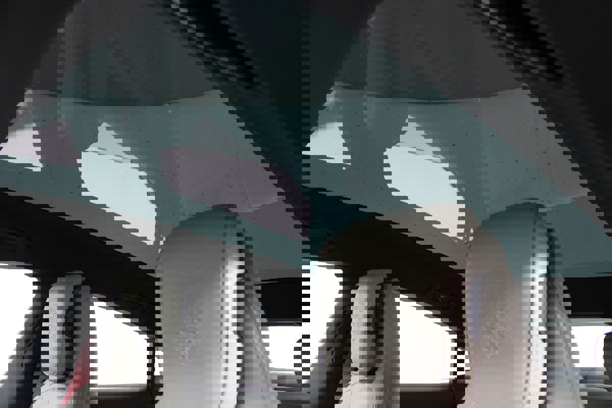 Used 2022 Porsche Taycan image 9