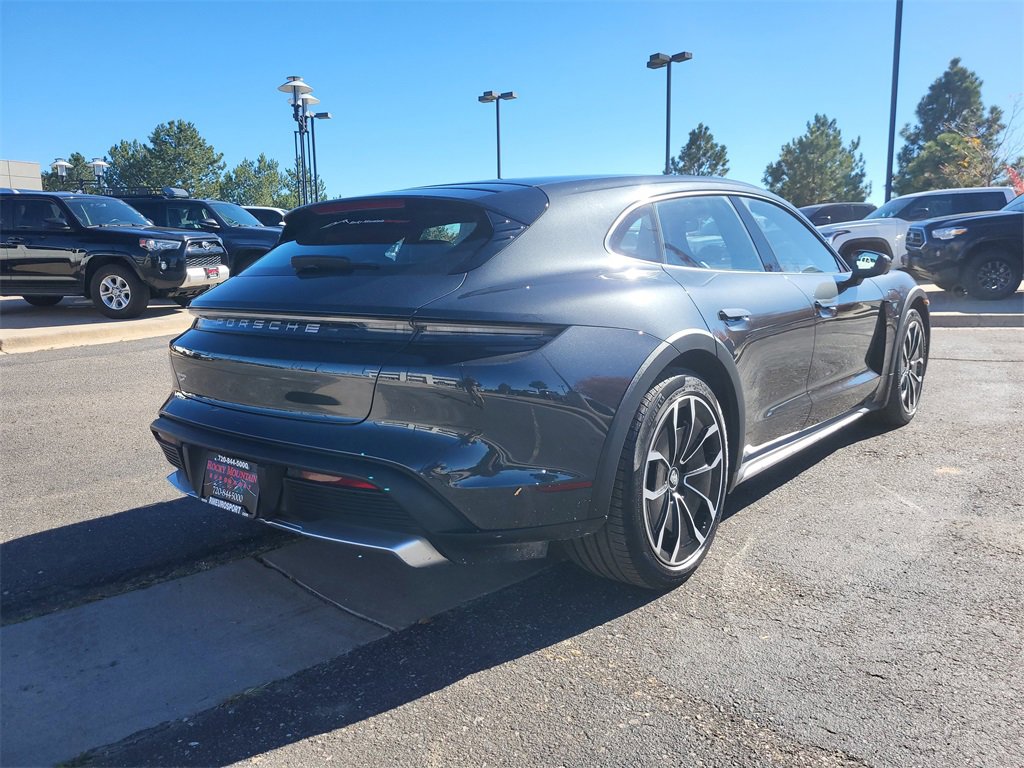 Used 2022 Porsche Taycan 4 Cross Turismo w/ Premium Package image 4