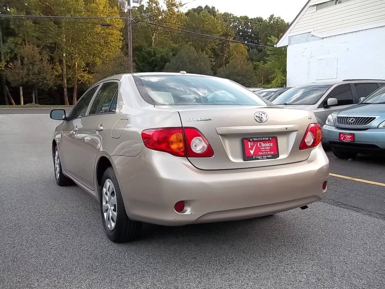 Used 2010 Toyota Corolla LE FWD image 3