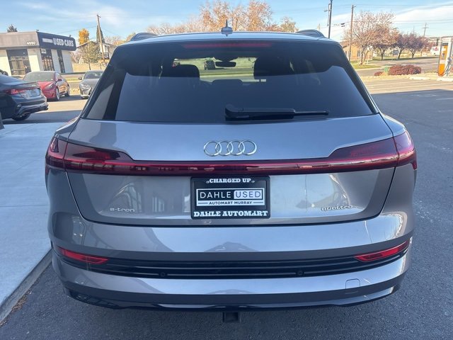 Used 2021 Audi e-tron Prestige w/ Prestige Package image 7