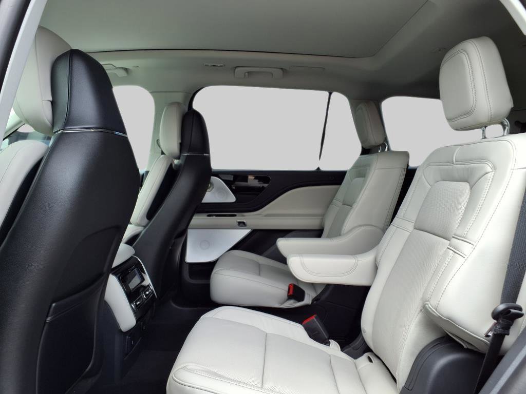 New 2025 Lincoln Aviator Reserve w/ Equipment Group 201A image 10