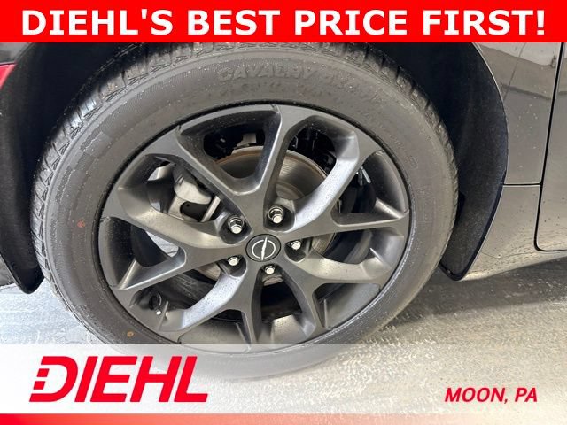 Used 2025 Chrysler Pacifica Limited FWD image 8