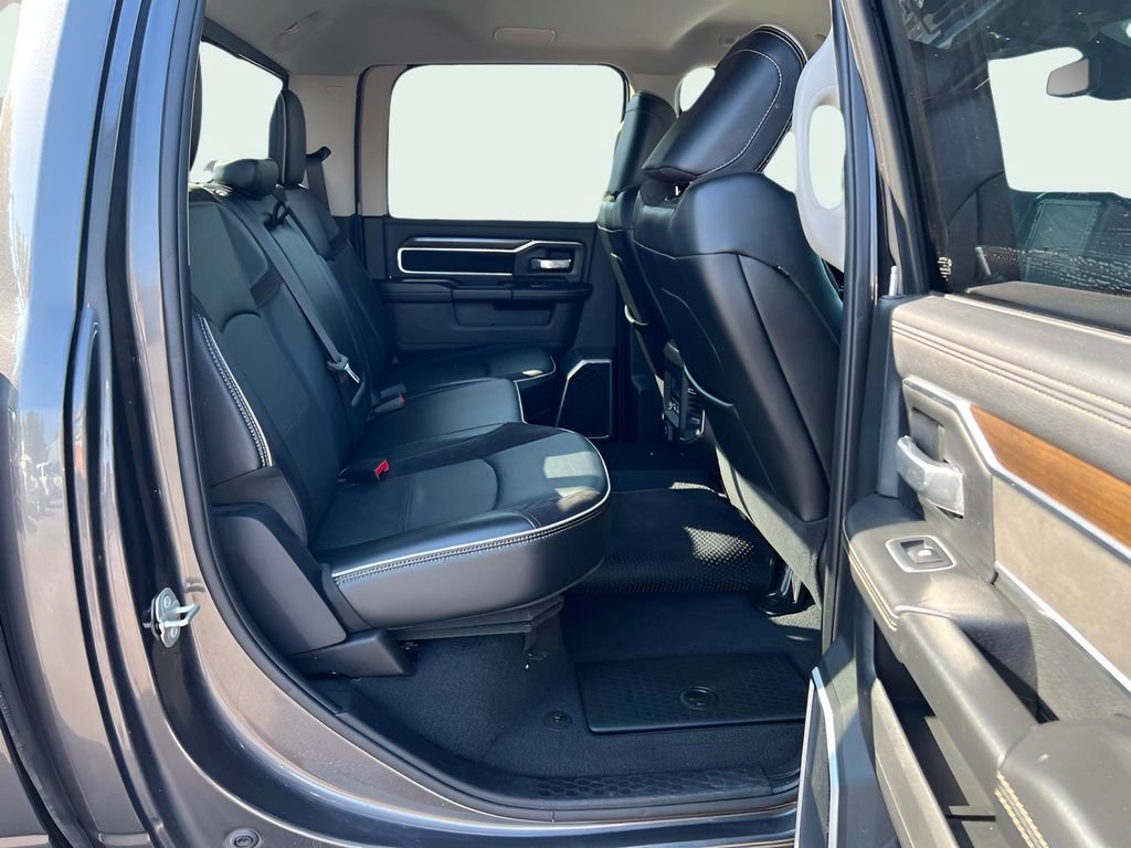Used 2024 RAM 3500 Laramie AWD/4WD image 28
