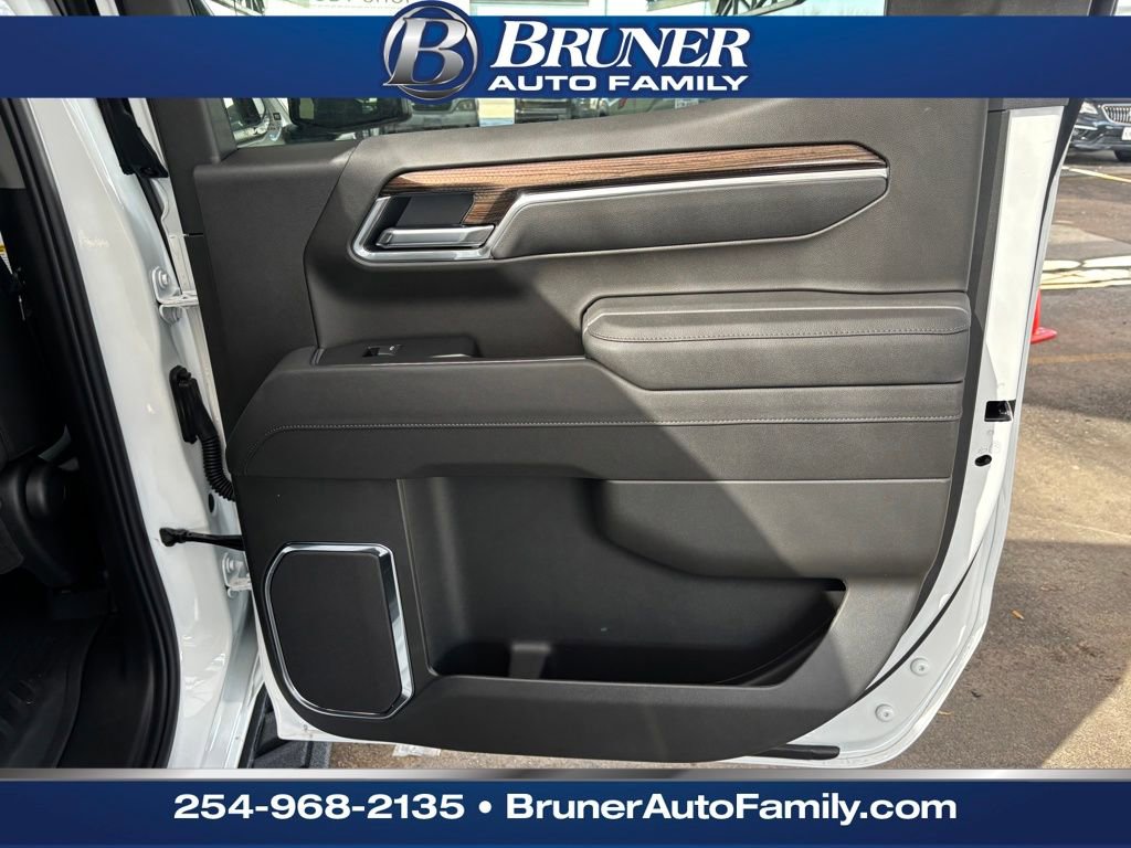 New 2026 Chevrolet Silverado 1500 LT Trail Boss w/ Convenience Package II image 17