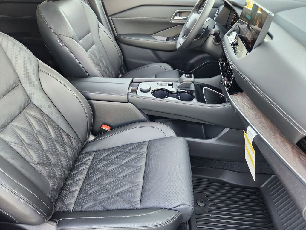 New 2026 Nissan Rogue Platinum w/ Platinum Premium Package image 10