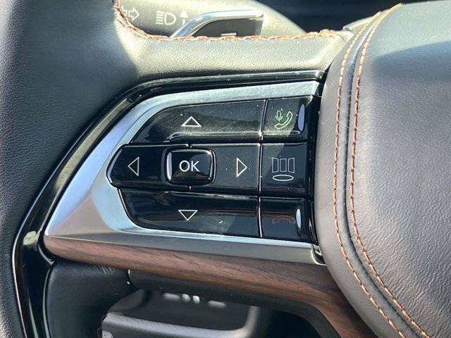 Used 2023 Jeep Grand Cherokee Summit image 22