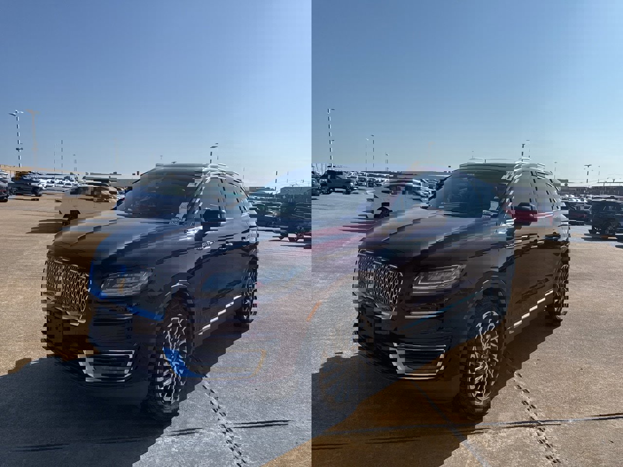 Used 2020 Lincoln Nautilus Reserve image 3