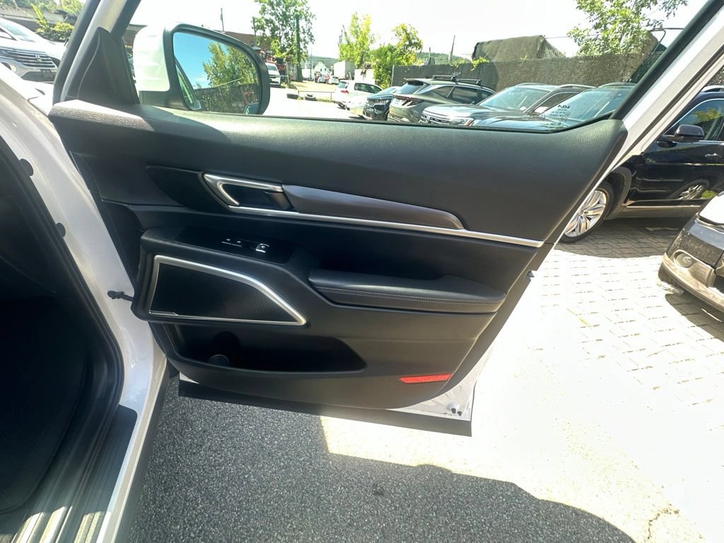 Used 2024 Kia Telluride LX AWD/4WD image 34