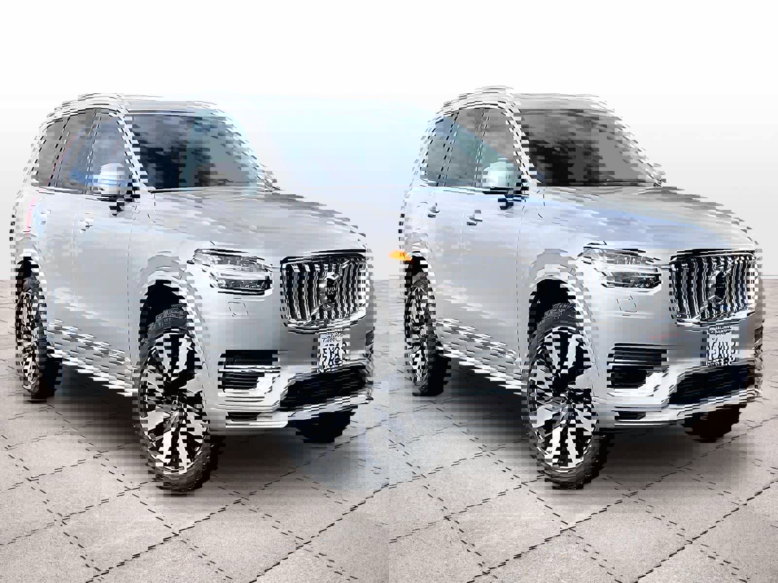 Used 2023 Volvo XC90 T8 Ultimate w/ Protection Package image 2