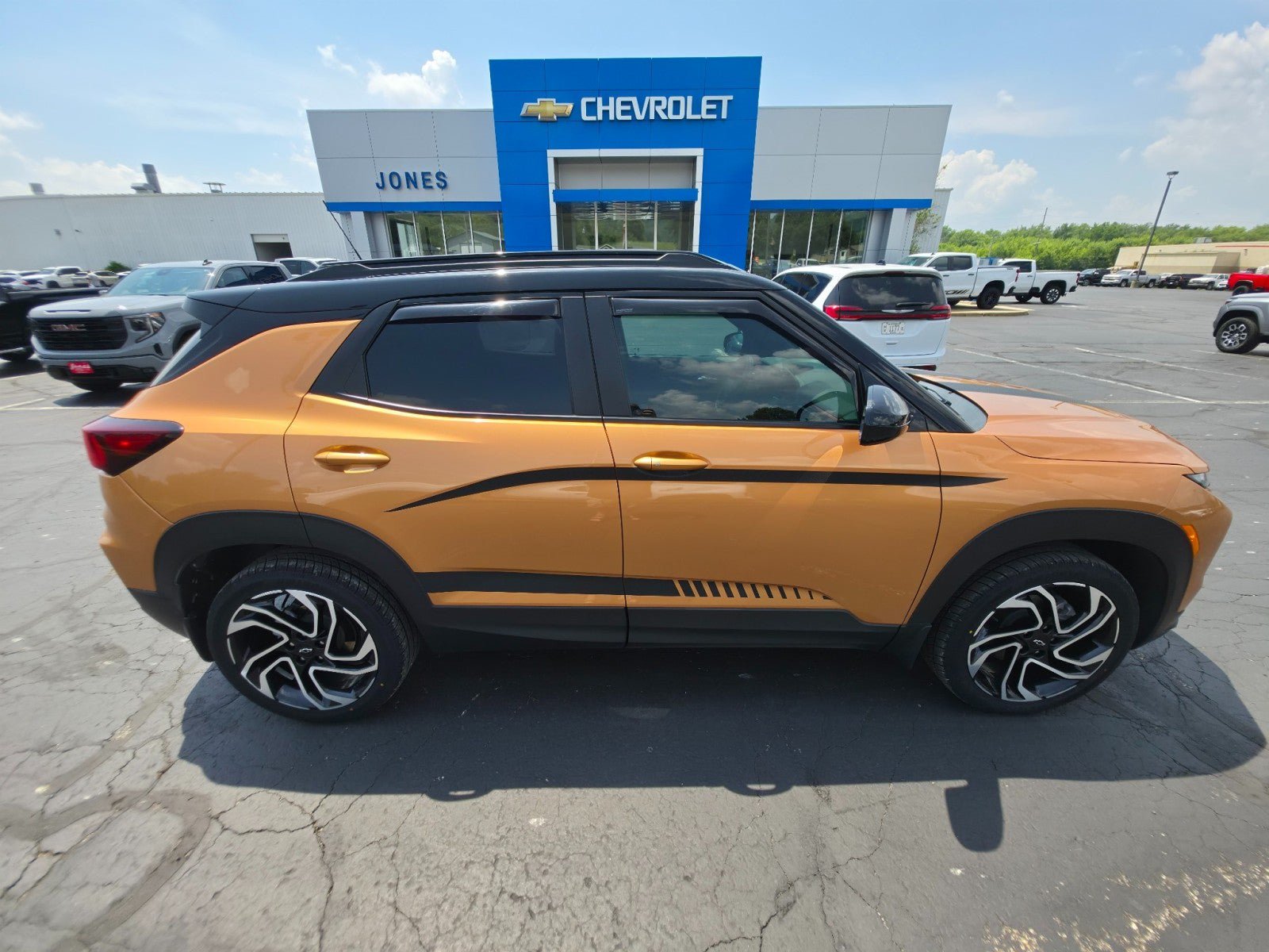 Used 2024 Chevrolet TrailBlazer RS w/ Convenience Package AWD/4WD image 6
