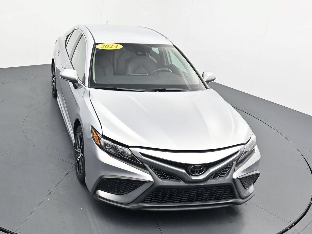 Used 2024 Toyota Camry SE FWD image 25