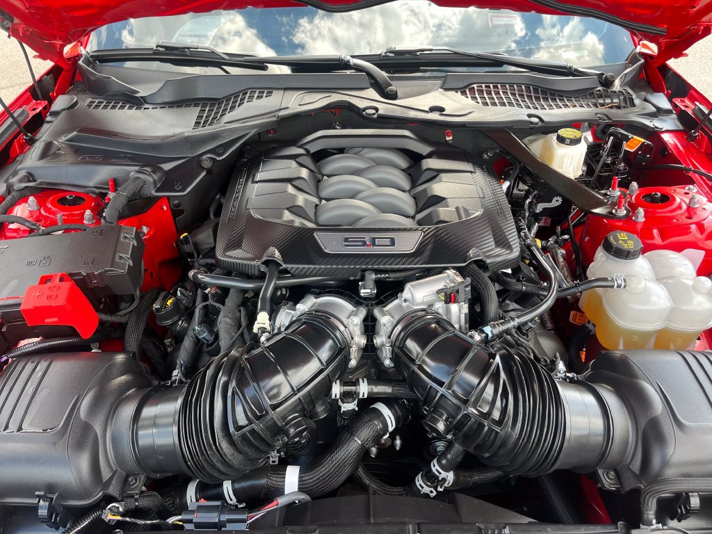 Used 2025 Ford Mustang GT Premium RWD image 23
