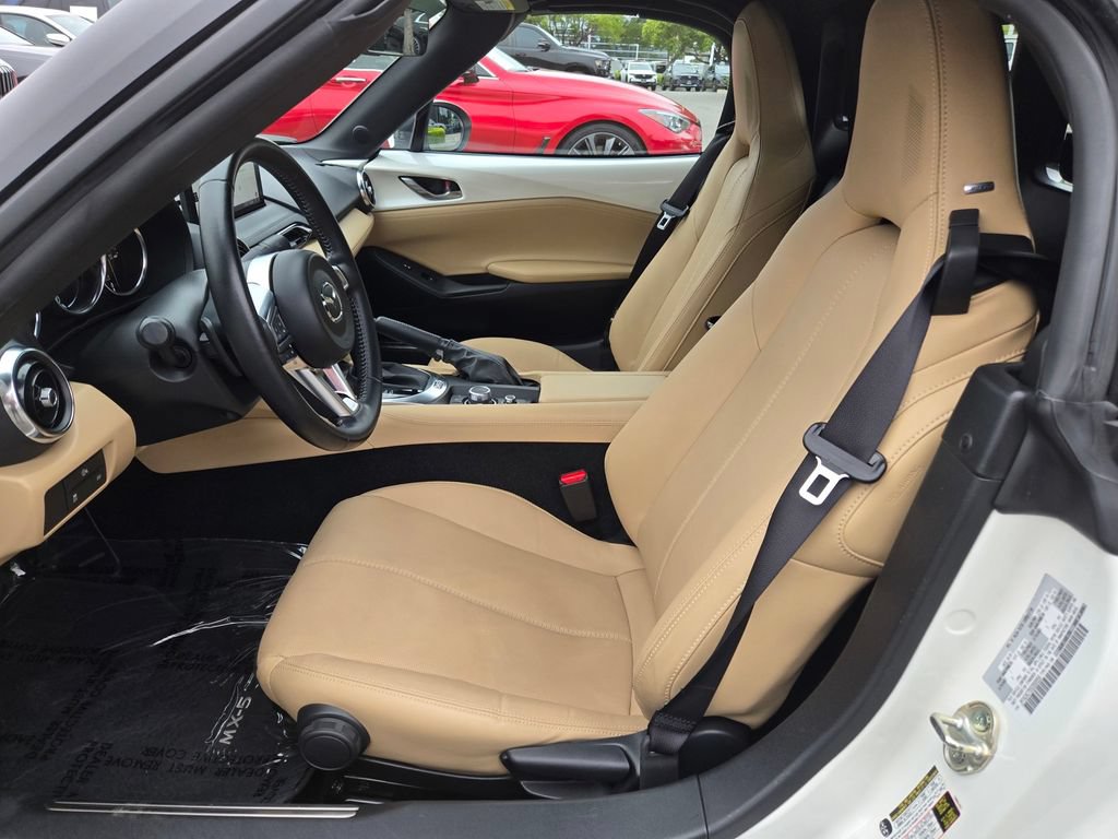 Certified 2025 MAZDA MX-5 Miata Grand Touring RWD image 13