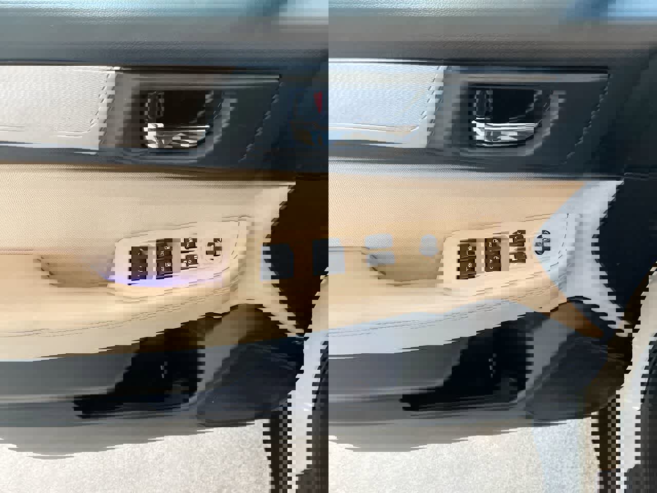 Used 2016 Subaru Outback 2.5i Premium image 13