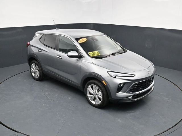 Used 2025 Buick Encore GX Preferred AWD/4WD image 33
