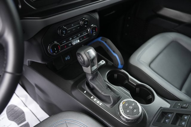 Used 2022 Ford Bronco Black Diamond w/ Sasquatch Package image 27