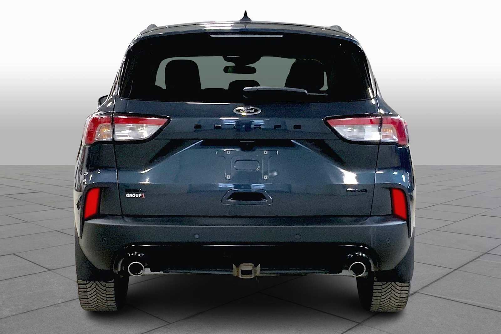 Used 2022 Ford Escape SEL w/ SEL Stealth AWD Package image 4