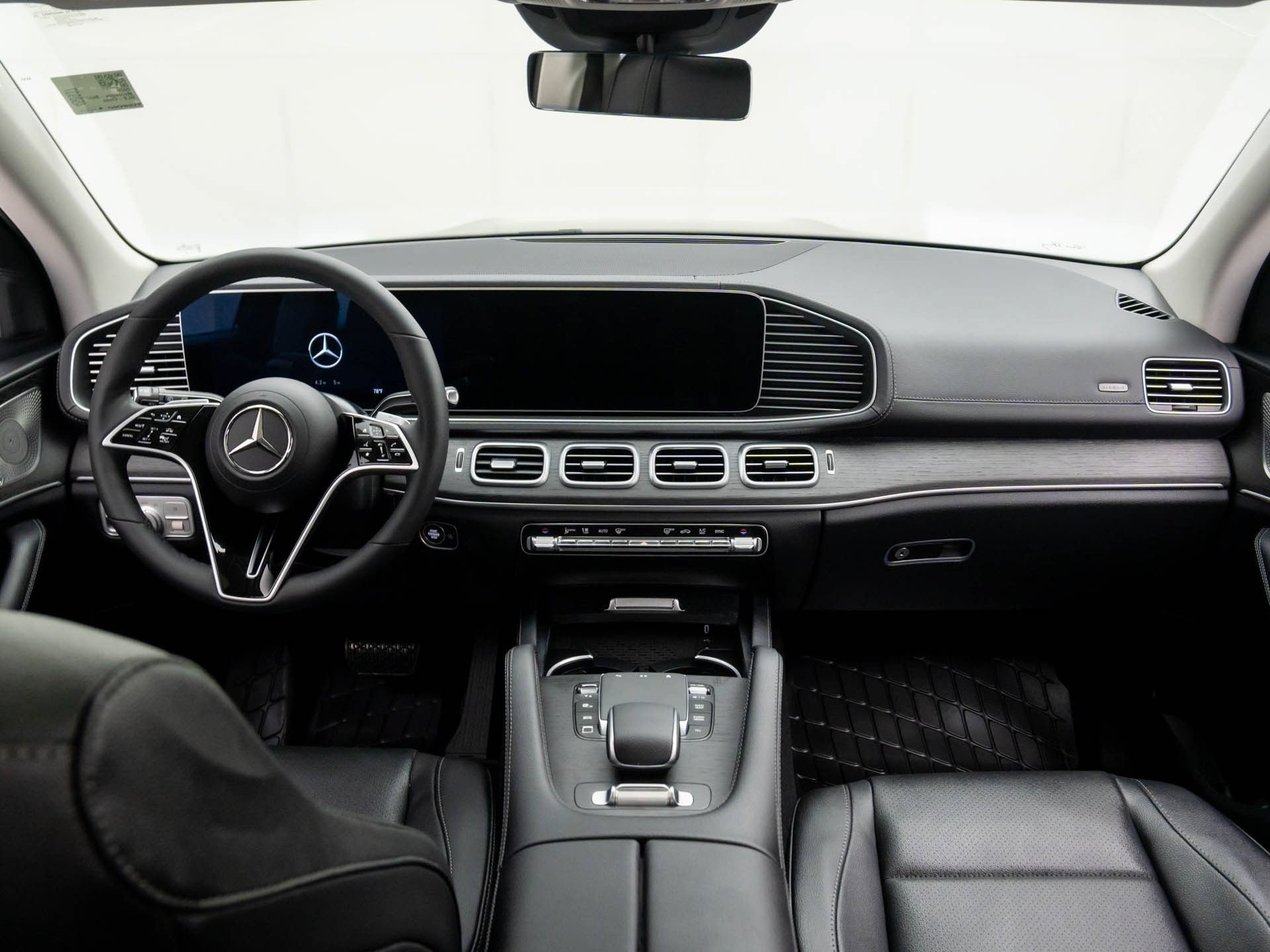 New 2026 Mercedes-Benz GLS 450 4MATIC image 9