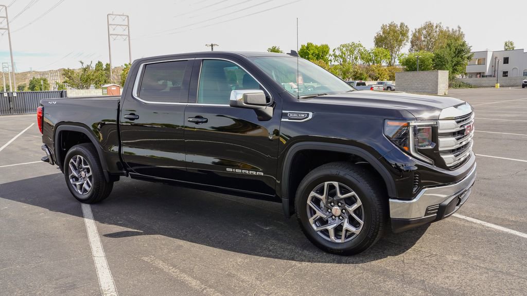 New 2026 GMC Sierra 1500 SLE w/ Max Trailering Package AWD/4WD image 6