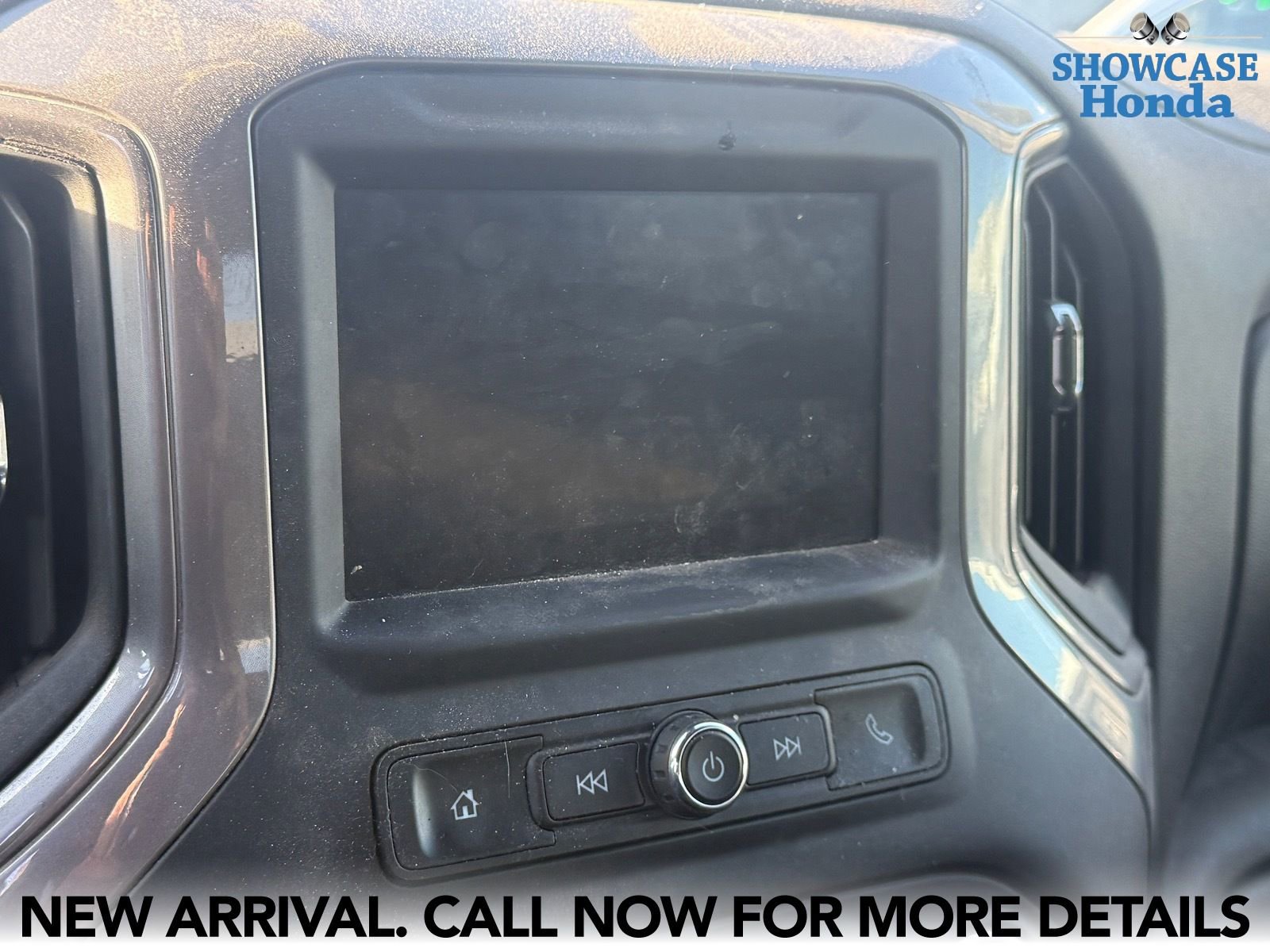 Used 2022 Chevrolet Silverado 1500 Custom w/ LPO, Dark Essentials Package image 11