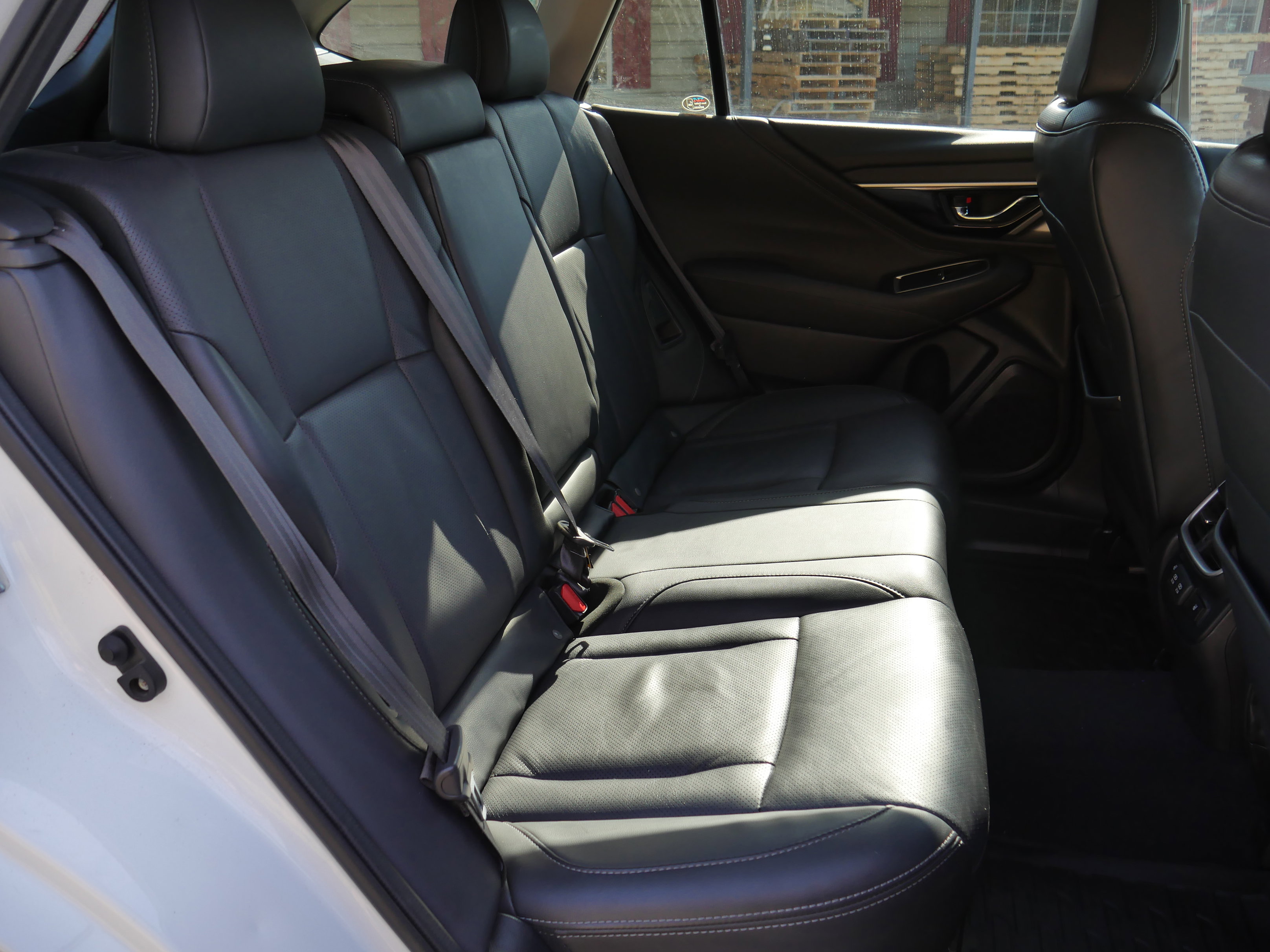 Used 2022 Subaru Outback Limited image 29