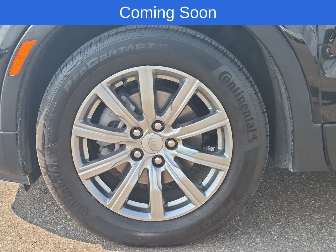 Used 2023 Cadillac XT4 Premium Luxury w/ Cold Weather Package AWD/4WD image 5