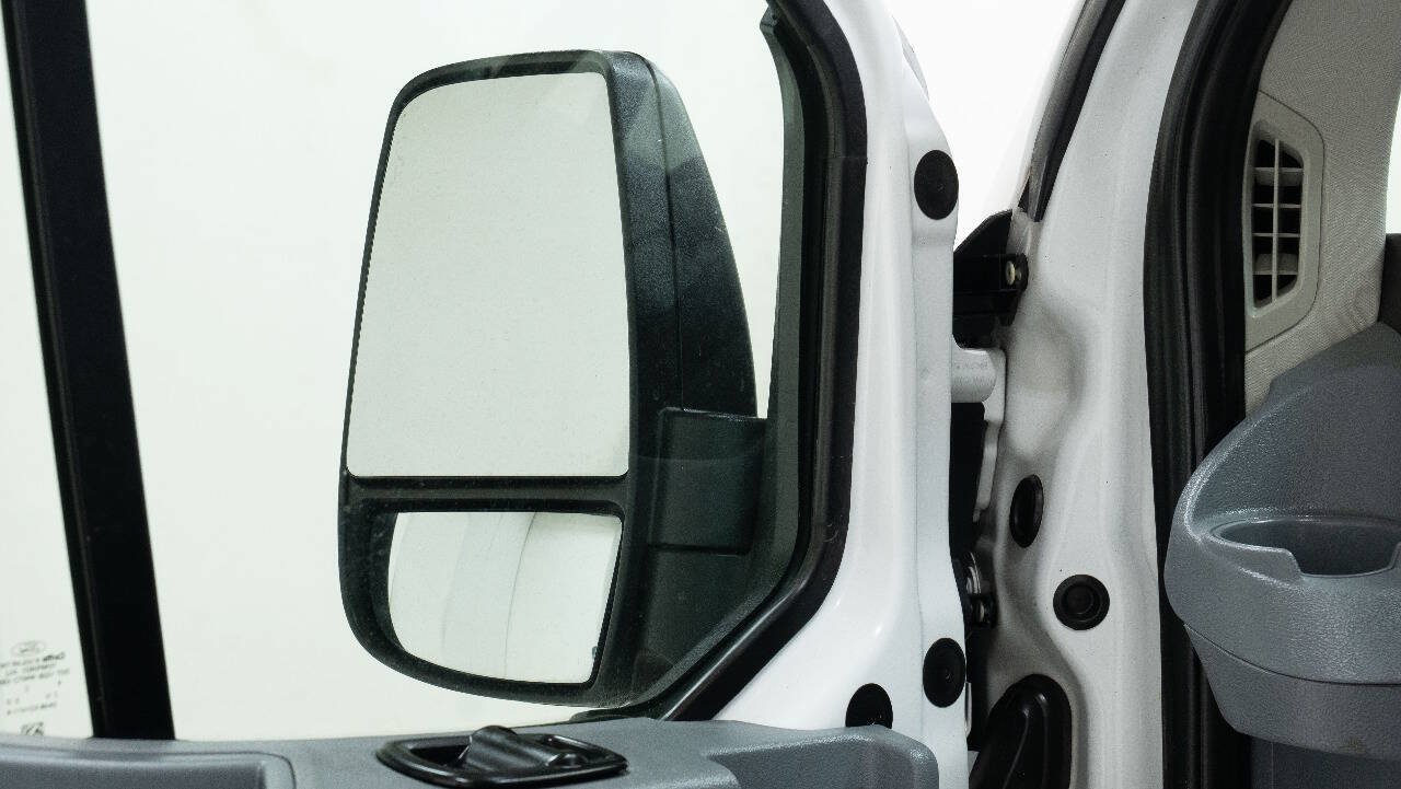 Used 2019 Ford Transit 250 130 Low Roof w/ Exterior Upgrade Package RWD image 11