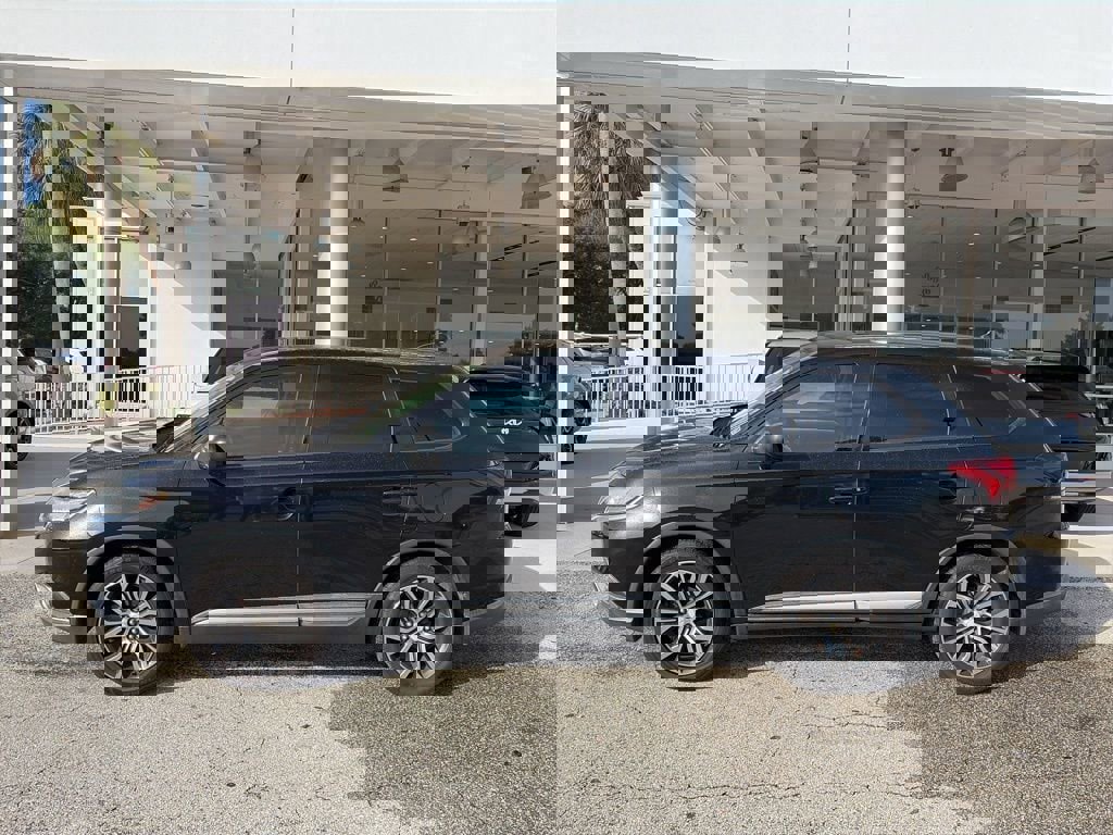 Used 2016 Mitsubishi Outlander ES image 4