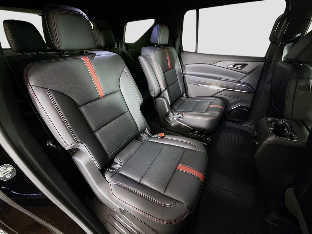 New 2026 Chevrolet Traverse RS w/ LPO, Floor Liner Package image 27