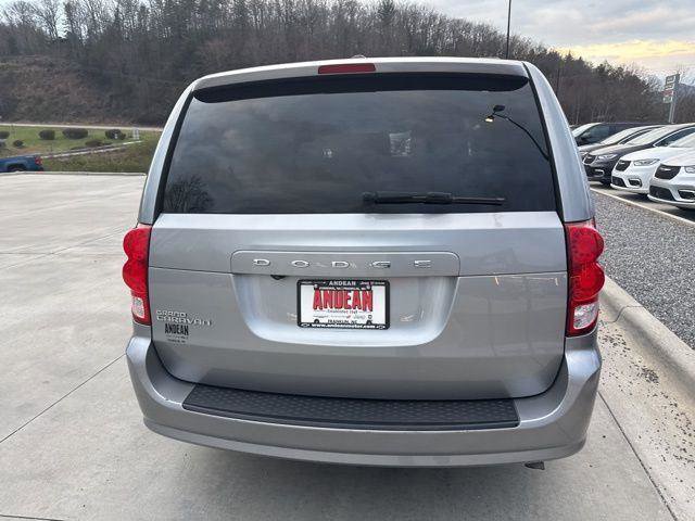 Used 2018 Dodge Grand Caravan SE image 7