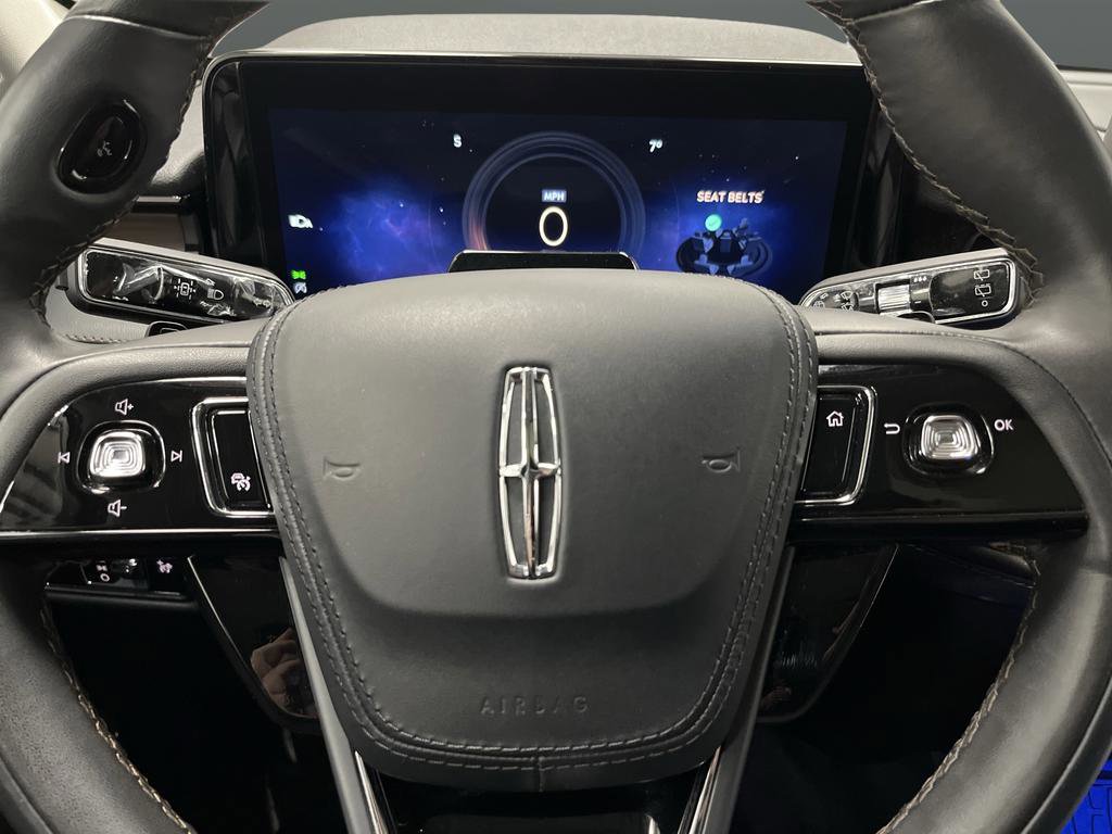 Used 2025 Lincoln Aviator Reserve image 17