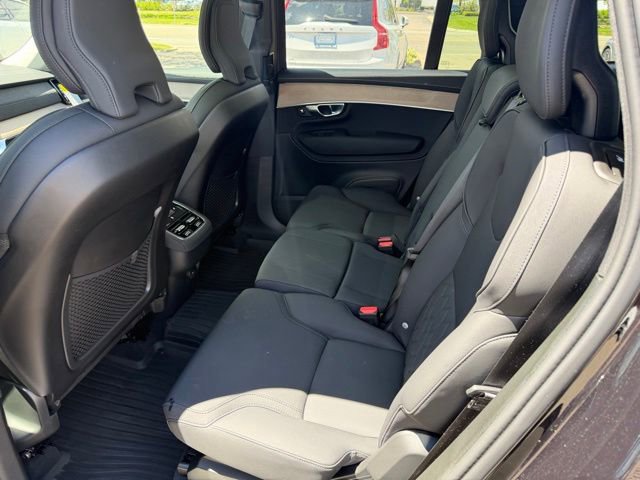 Used 2026 Volvo XC90 B6 Plus w/ Protection Package Premier AWD/4WD image 13