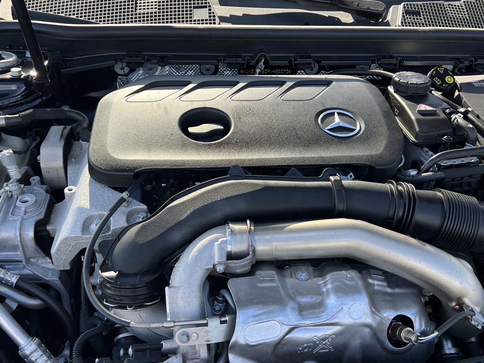 Used 2024 Mercedes-Benz CLA 250 4MATIC image 29