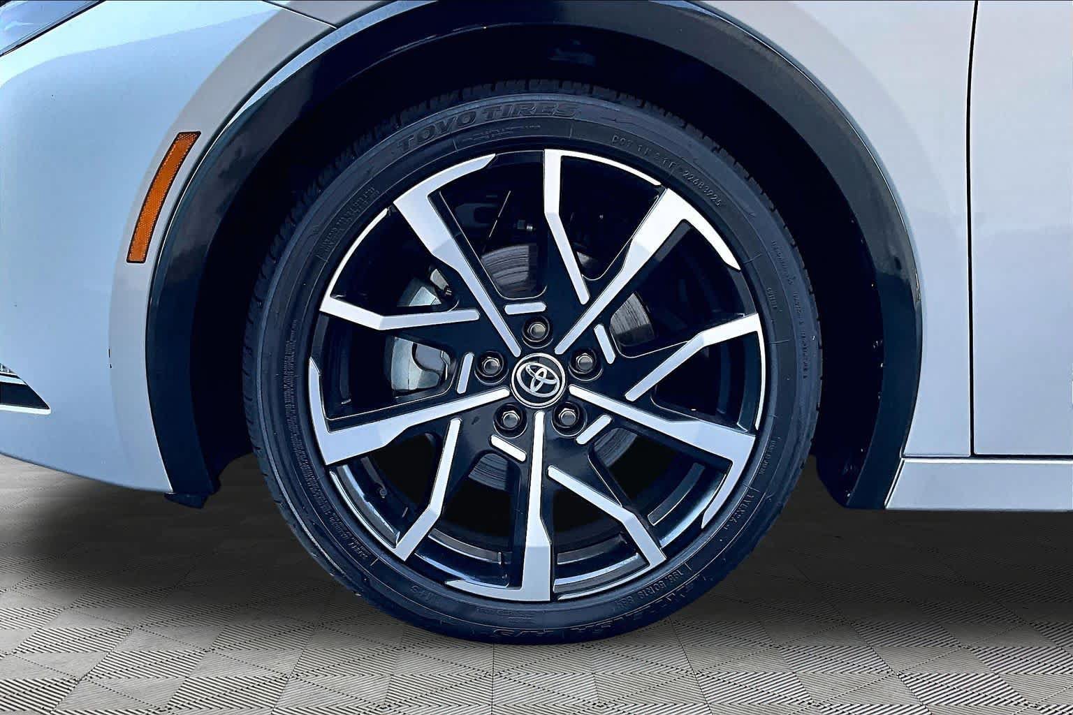 Certified 2026 Toyota Prius Plug-In Hybrid FWD image 11