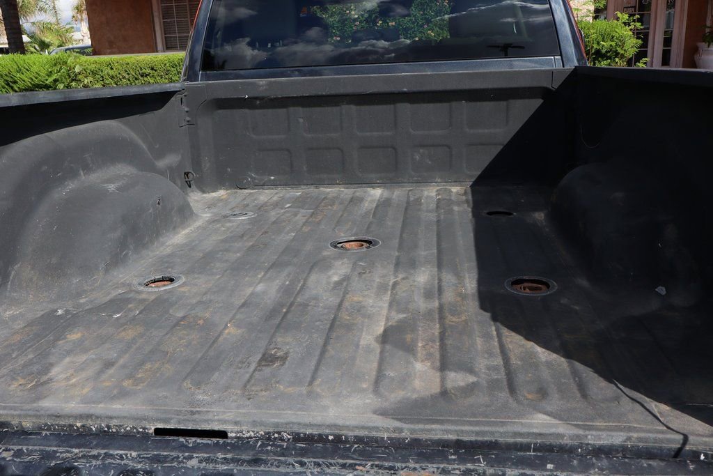 Used 2015 RAM 3500 Tradesman w/ Chrome Appearance Group AWD/4WD image 9