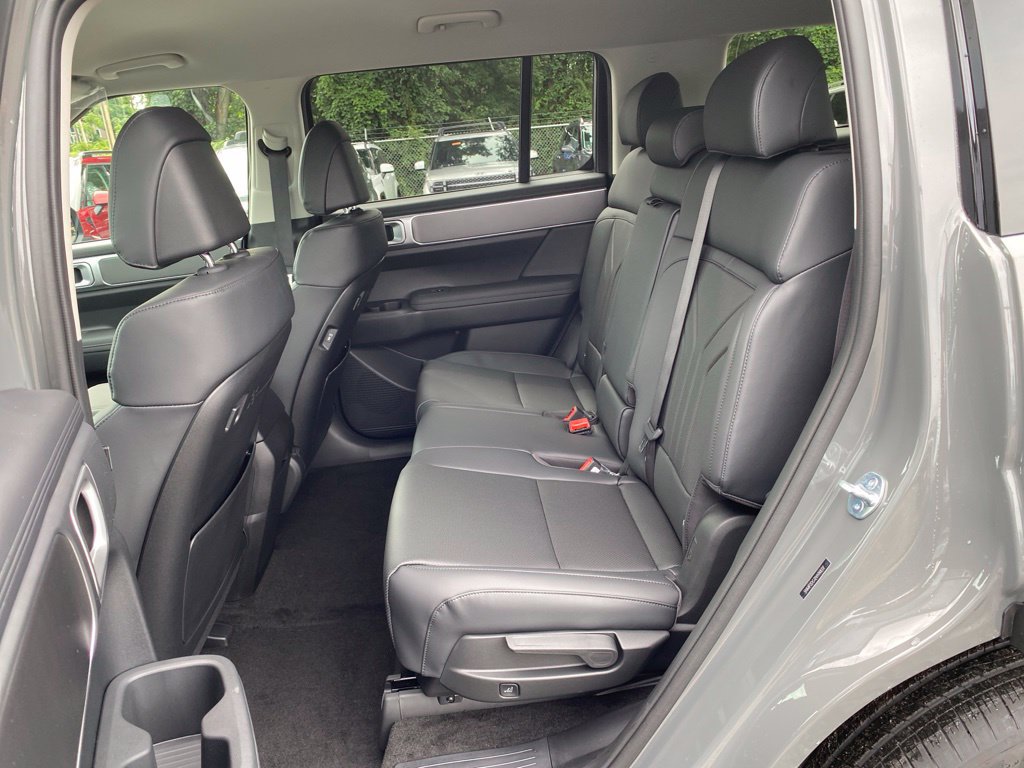 New 2027 Hyundai Santa Fe SEL AWD/4WD image 12