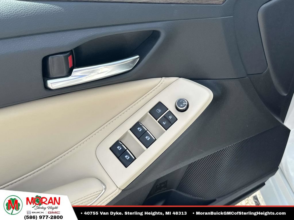 Used 2021 Toyota Avalon XLE FWD image 18