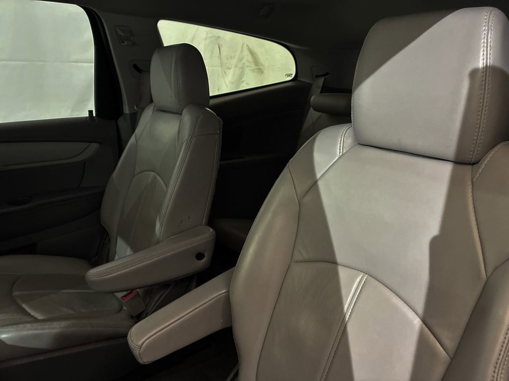 Used 2013 Chevrolet Traverse LT FWD image 9