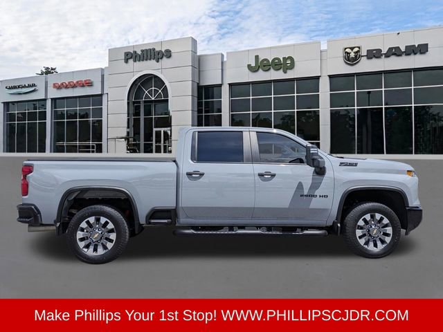 Used 2024 Chevrolet Silverado 2500 Custom w/ Custom Value Package AWD/4WD image 2