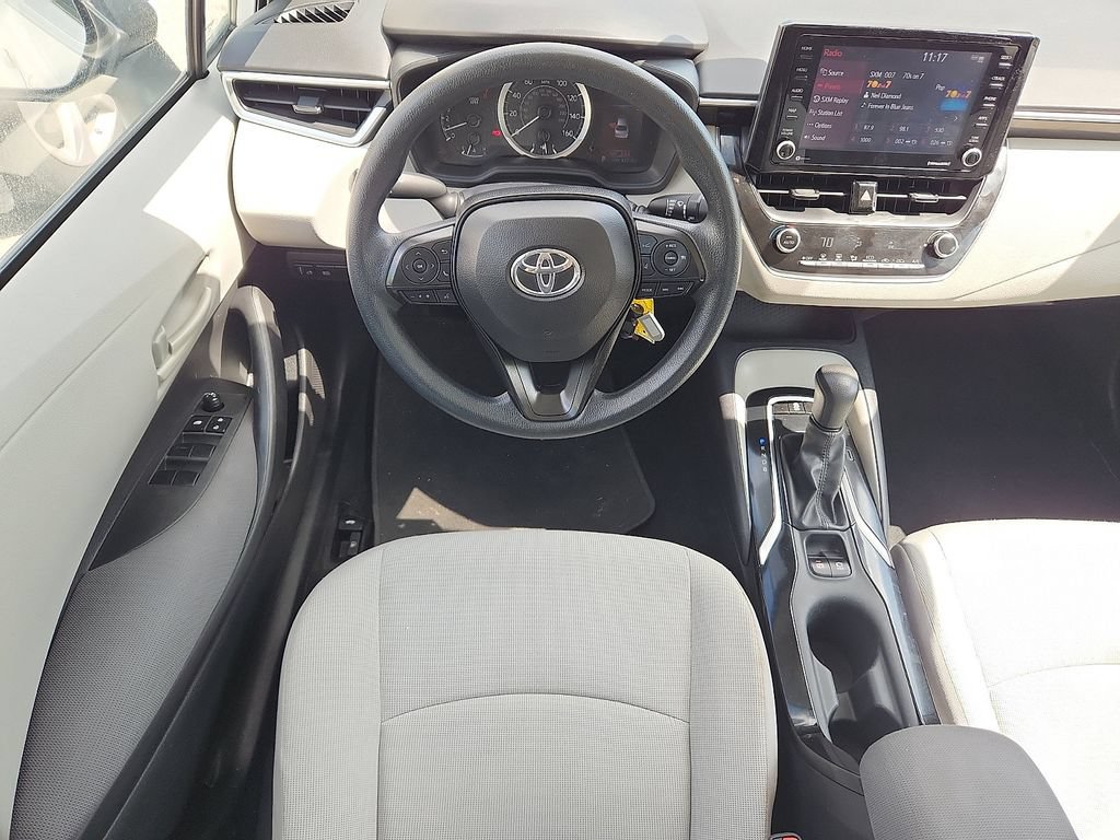 Used 2022 Toyota Corolla LE FWD image 7