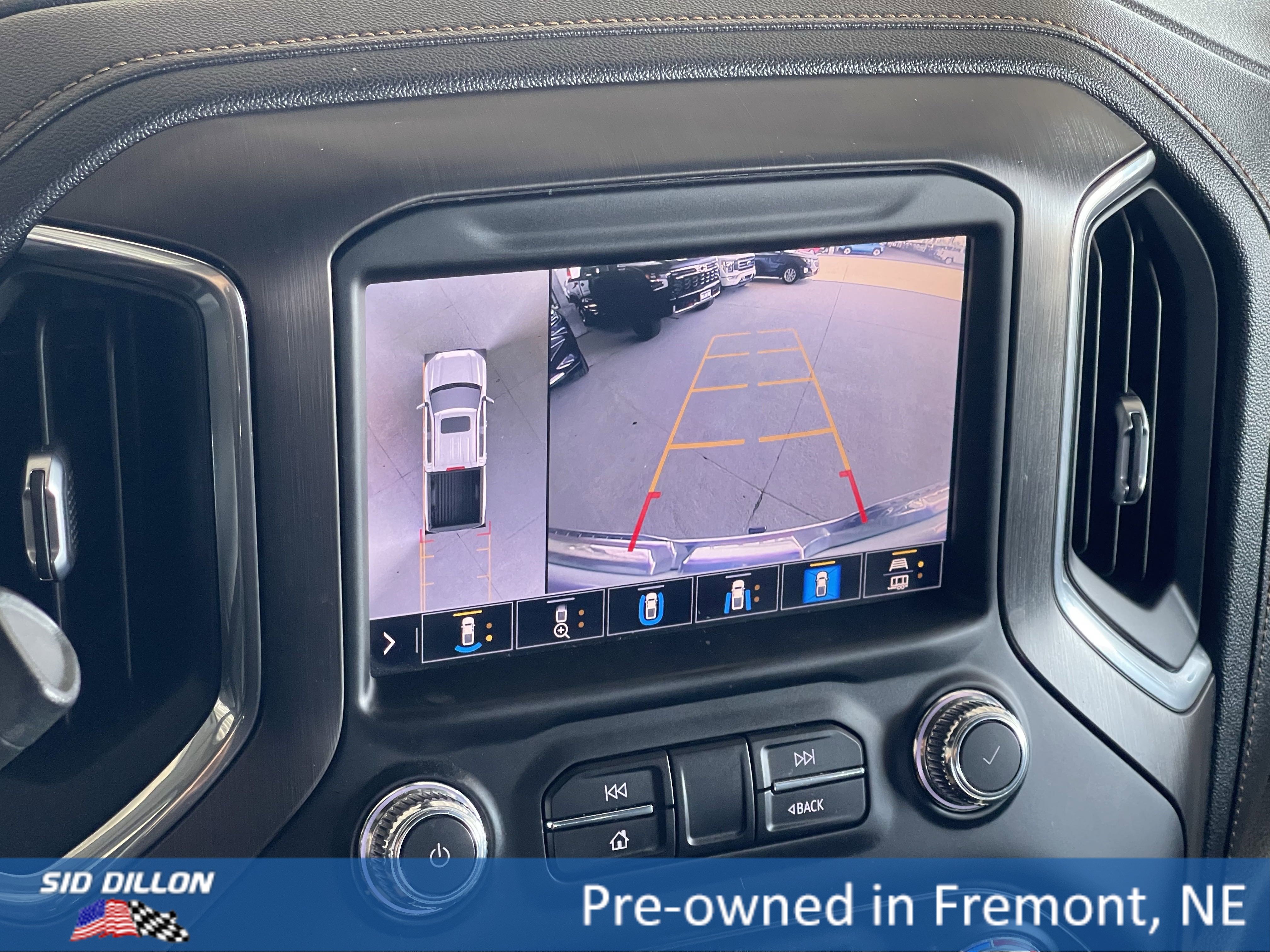 Used 2021 GMC Sierra 1500 AT4 w/ AT4 Value Package image 3