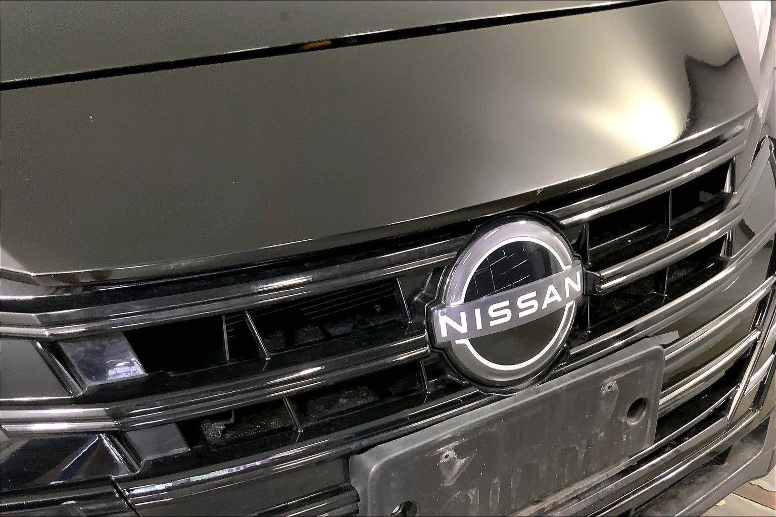 Used 2025 Nissan Versa SV FWD image 28