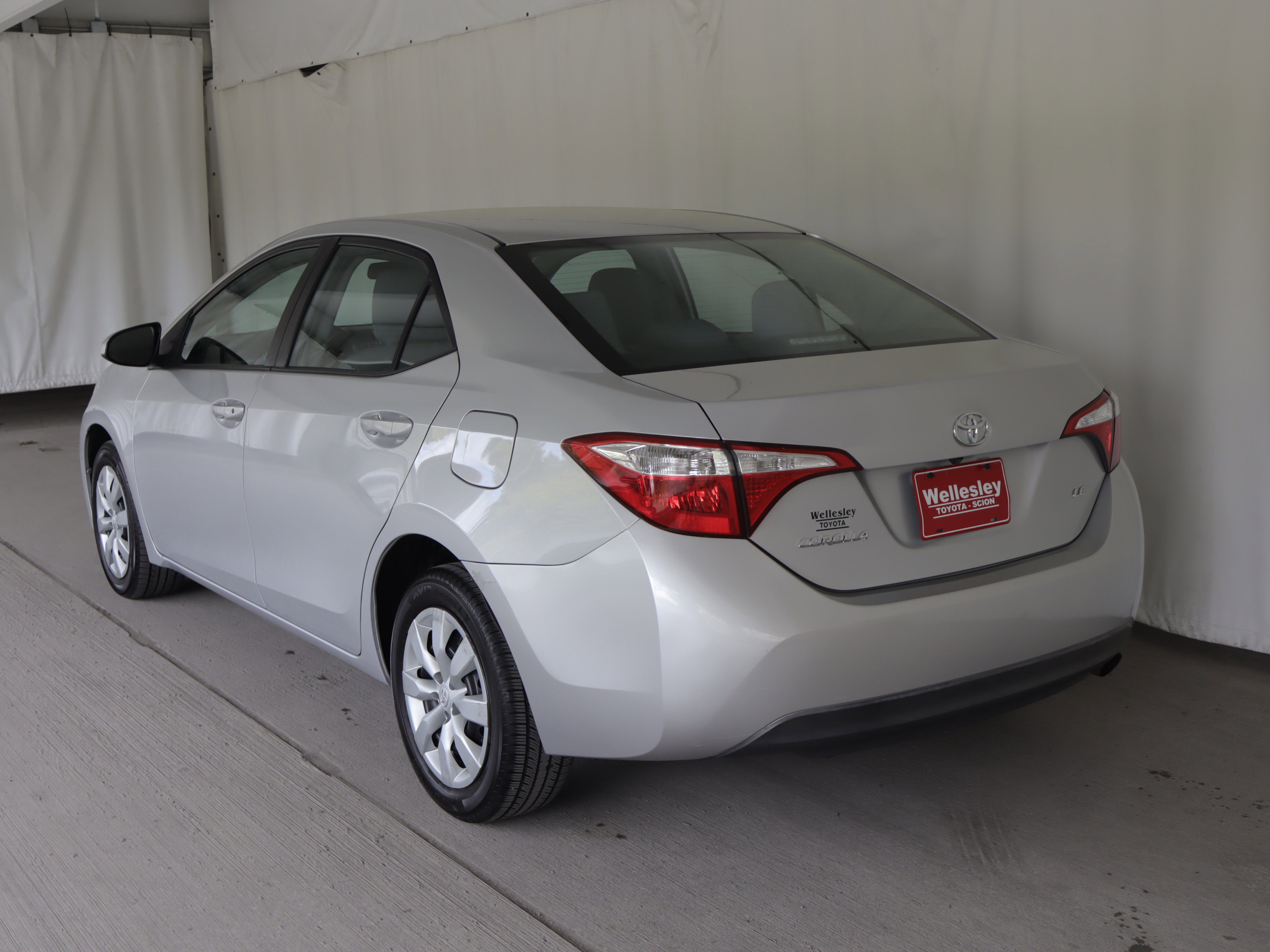 Used 2016 Toyota Corolla LE FWD image 23