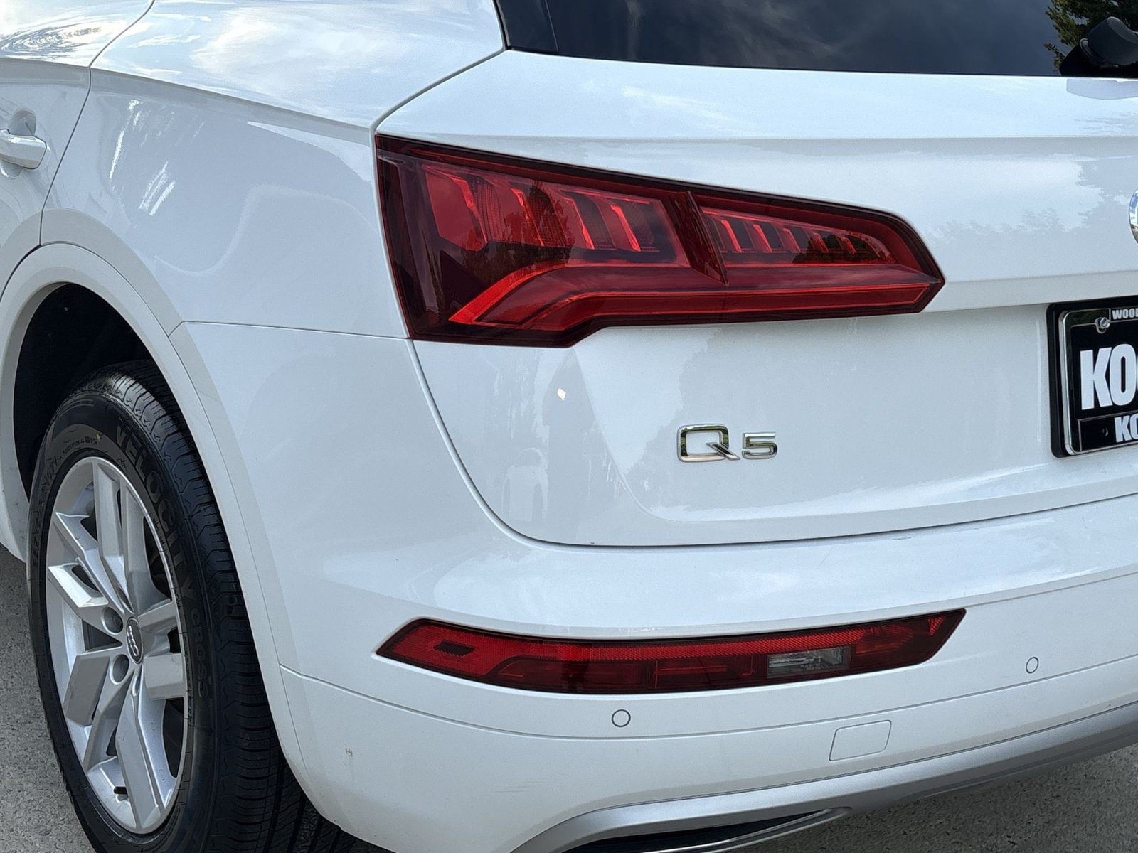Used 2020 Audi Q5 2.0T Premium w/ Convenience Package AWD/4WD image 16