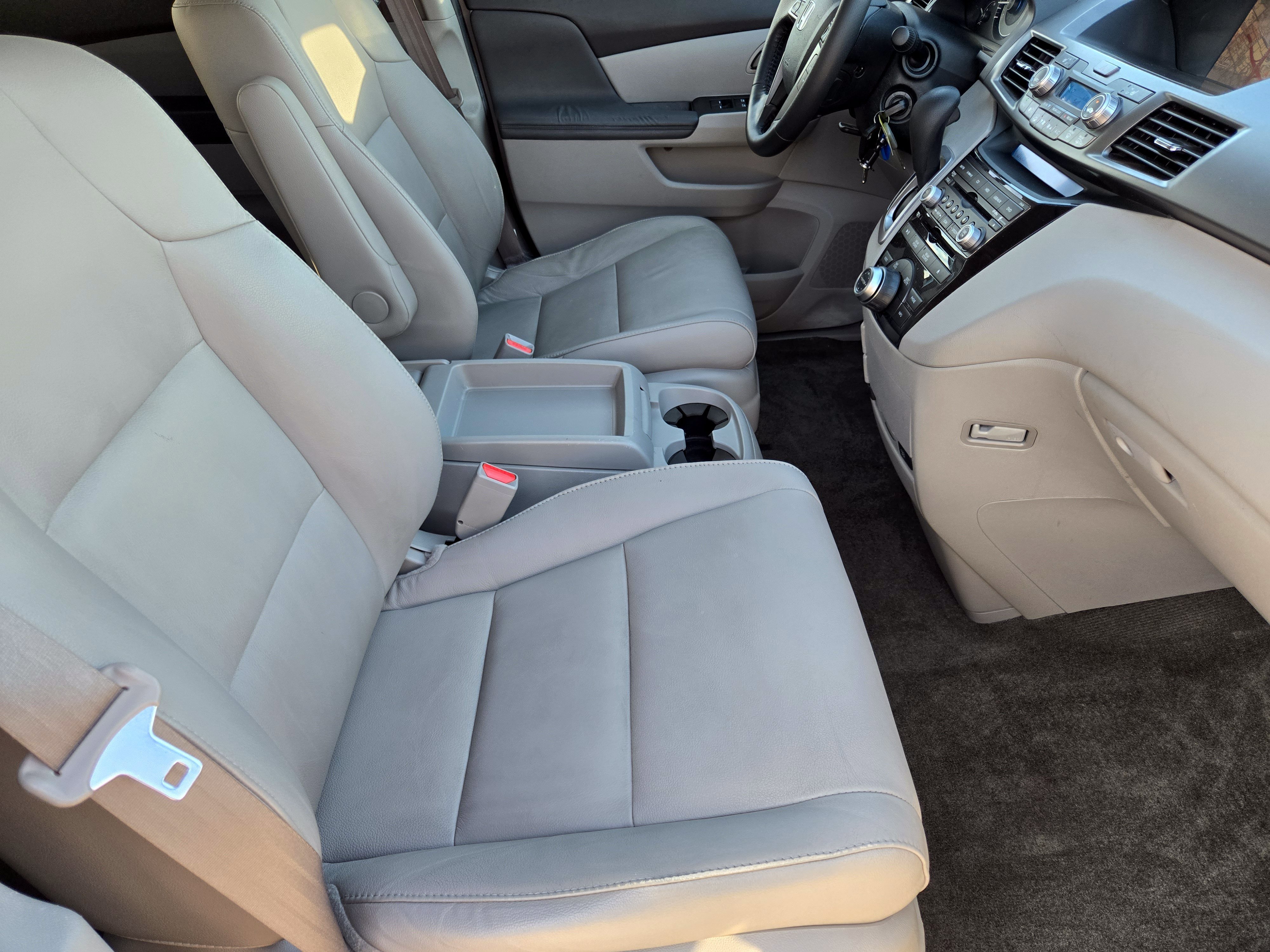 Used 2013 Honda Odyssey Touring image 14