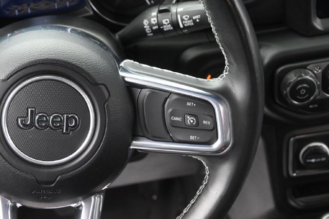 Used 2023 Jeep Wrangler Unlimited Sahara w/ Cold Weather Group AWD/4WD image 29