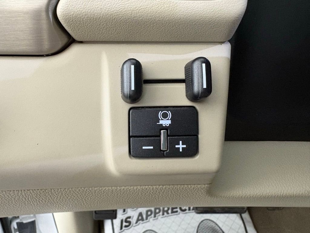 Used 2020 GMC Yukon Denali w/ Denali Ultimate Package image 20