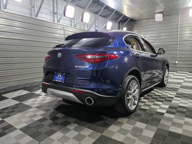 Used 2019 Alfa Romeo Stelvio Ti Lusso w/ Quick Order Package 22X Lusso image 5