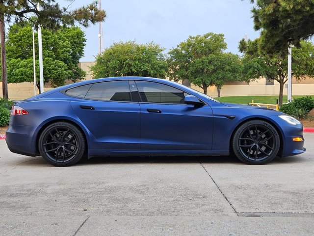 Used 2021 Tesla Model S Plaid AWD/4WD video 4