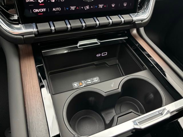 New 2026 GMC Yukon Denali w/ Denali Reserve Package image 33